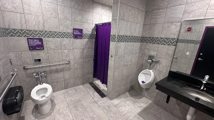 Planet Fitness Picture 3