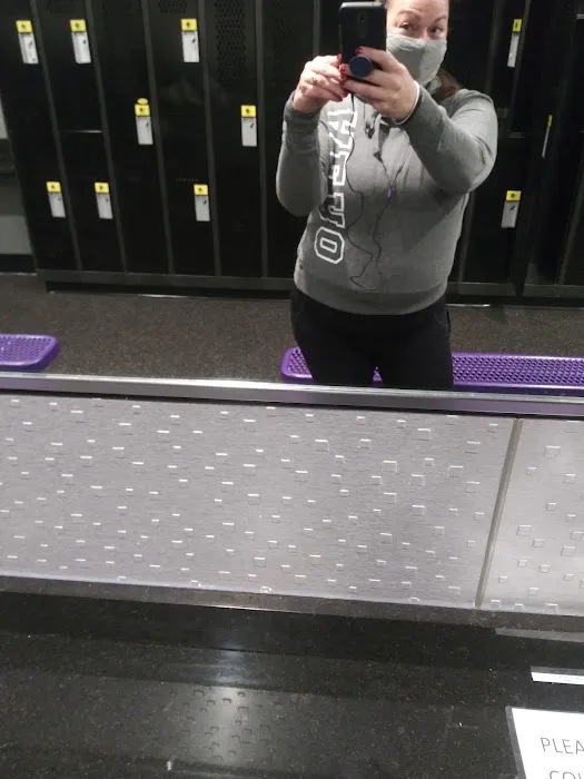 Planet Fitness Picture 10
