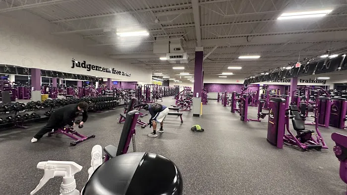 Planet Fitness Picture 1
