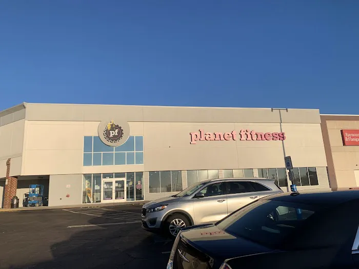 Planet Fitness Picture 2