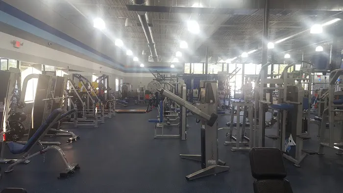 Crunch Fitness - Huntingdon Valley Picture 2