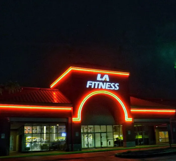 LA Fitness Picture 5