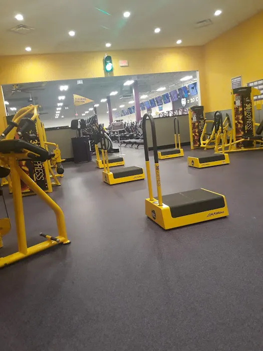 Planet Fitness Picture 2