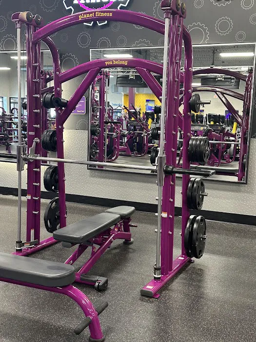 Planet Fitness Picture 10
