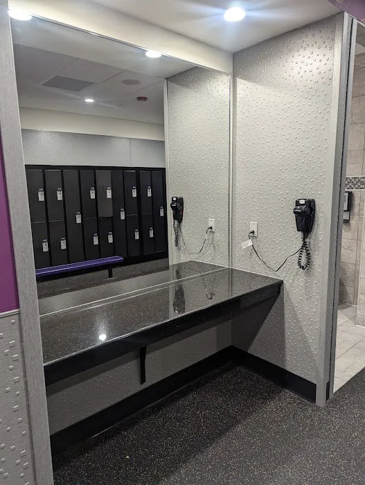 Planet Fitness Picture 5