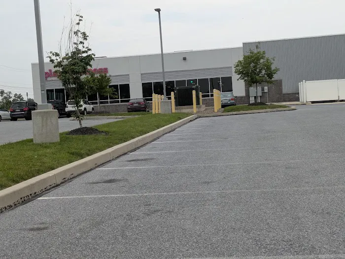 Planet Fitness Picture 8