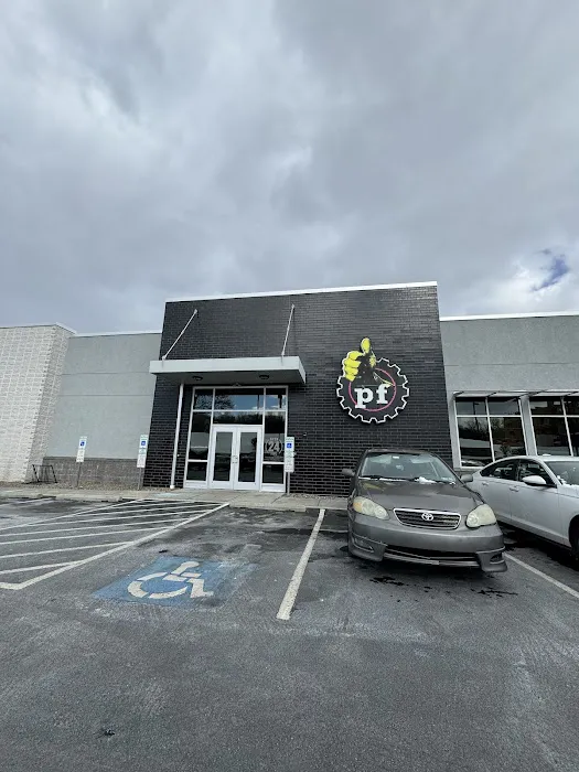 Planet Fitness Picture 10