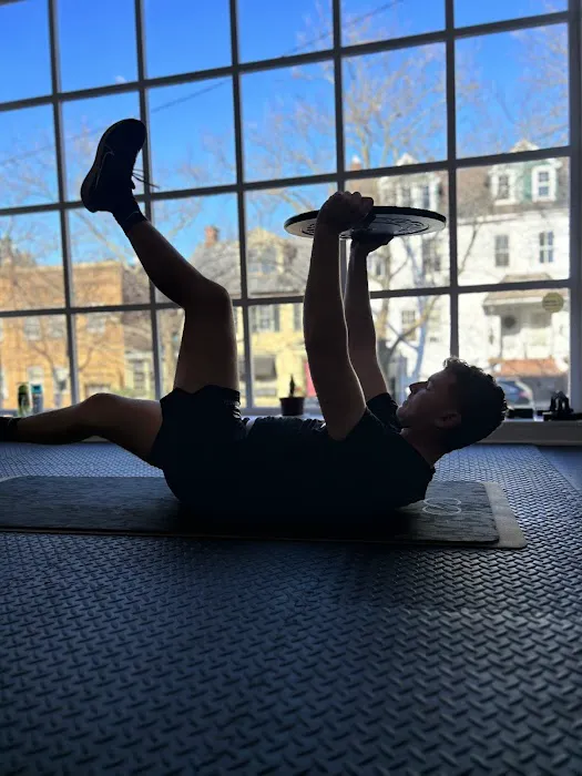 Damon Pro Fitness Studio Picture 4