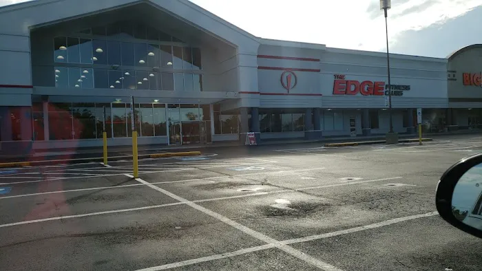 The Edge Fitness Clubs NE Philly Bustleton/County Line Picture 3