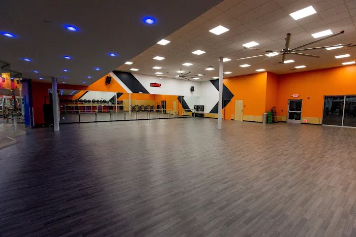 The Edge Fitness Clubs NE Philly Bustleton/County Line Picture 10
