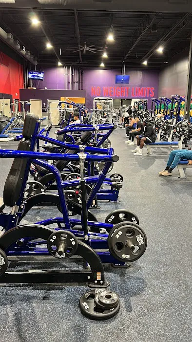 Crunch Fitness - Harrisburg Picture 2
