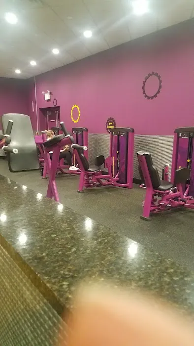 Planet Fitness Picture 7