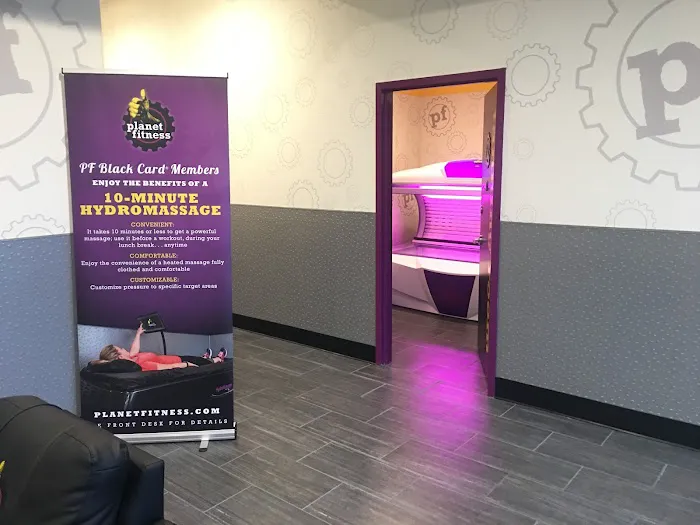 Planet Fitness Picture 8