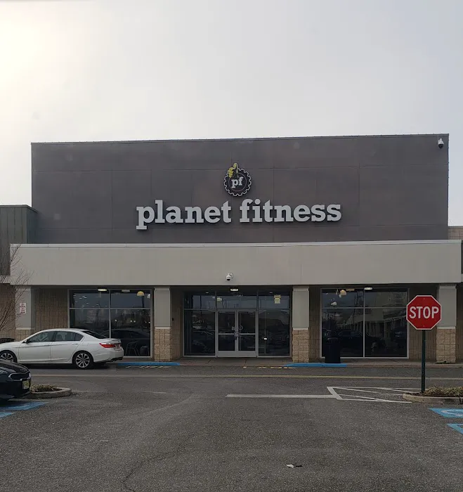 Planet Fitness Picture 2