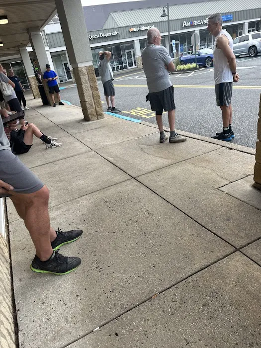 Planet Fitness Picture 9