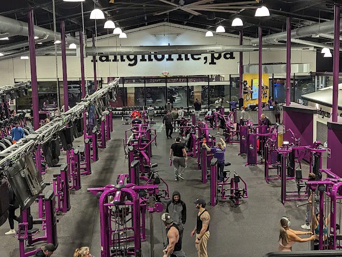 Planet Fitness Picture 10