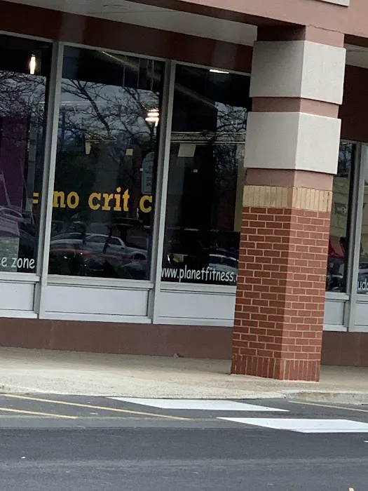 Planet Fitness Picture 1