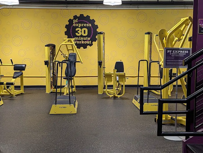 Planet Fitness Picture 8
