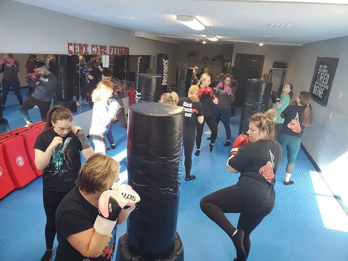 Women's Only GYM: Kerikick Fitness Kickboxing & Weight Training Picture 1