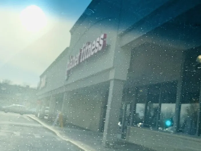 Planet Fitness Picture 4