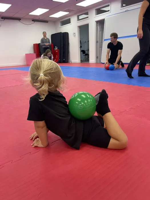 Bend Acrobatics Academy Picture 2