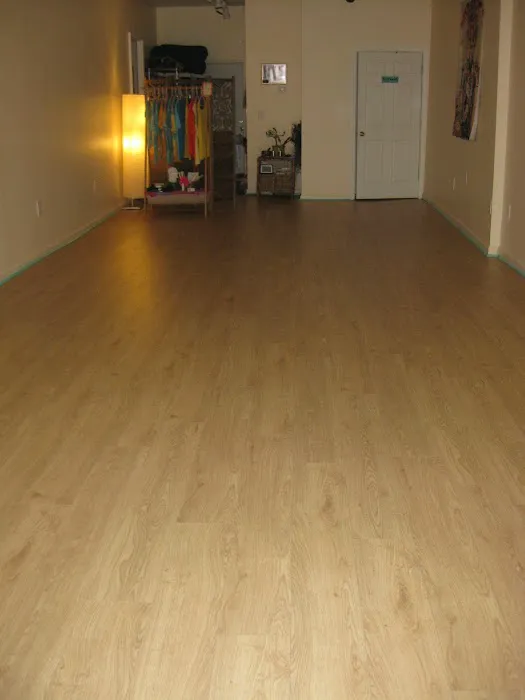 commUNITY yoga space Picture 7