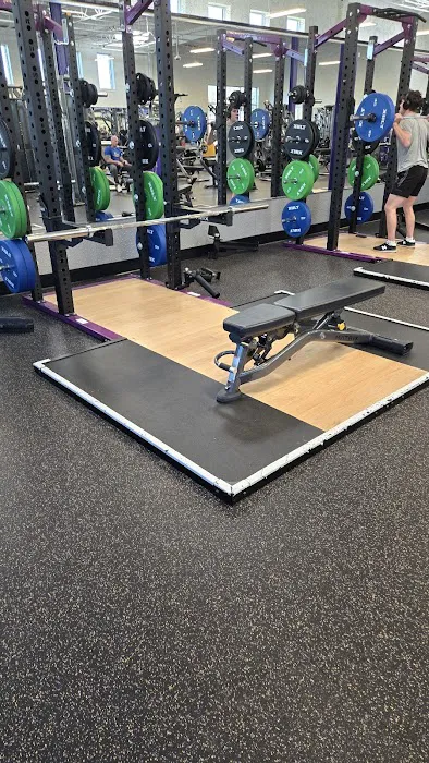 Planet Fitness Picture 8
