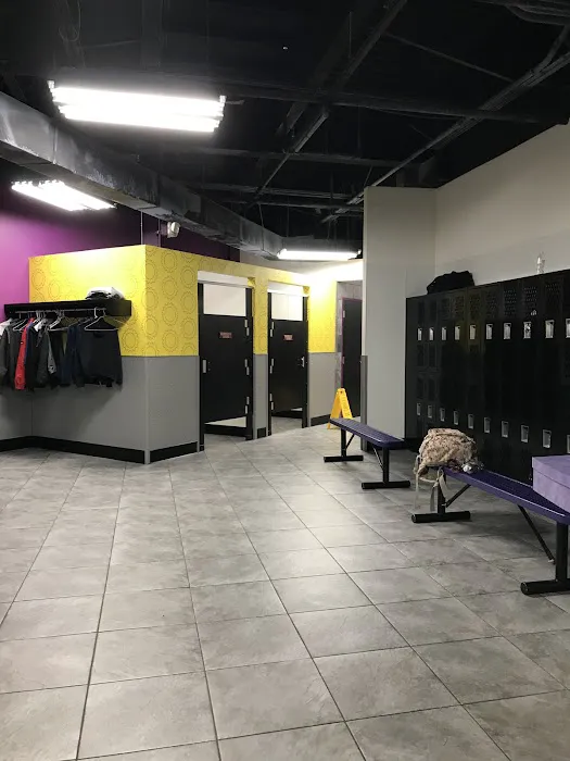 Planet Fitness Picture 8