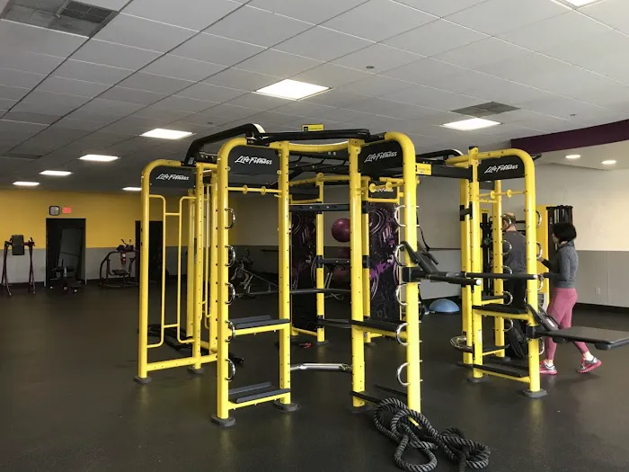Planet Fitness Picture 5