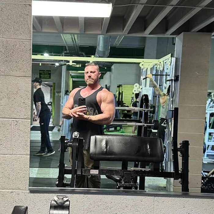 Iron House Gym Picture 5