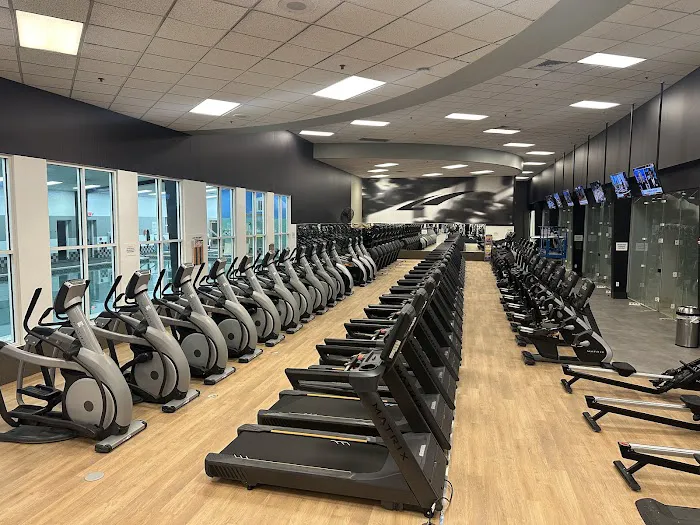 LA Fitness Picture 1