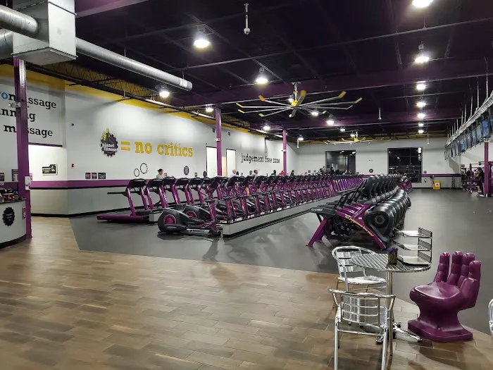 Planet Fitness Picture 6