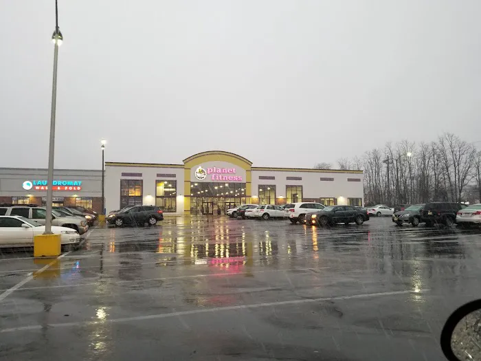 Planet Fitness Picture 4