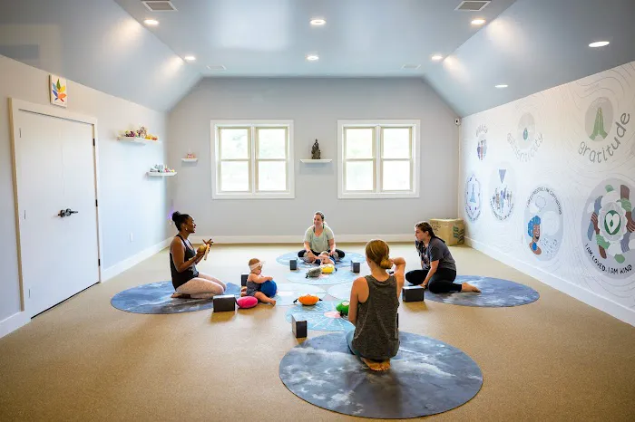 YOGAMAZIA Picture 6