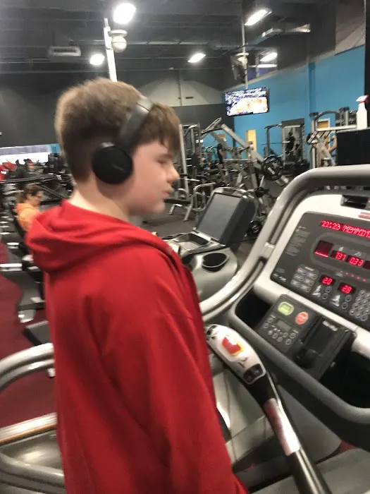 Fitness Factory Health Club Picture 9