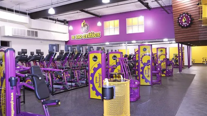 Planet Fitness Picture 7