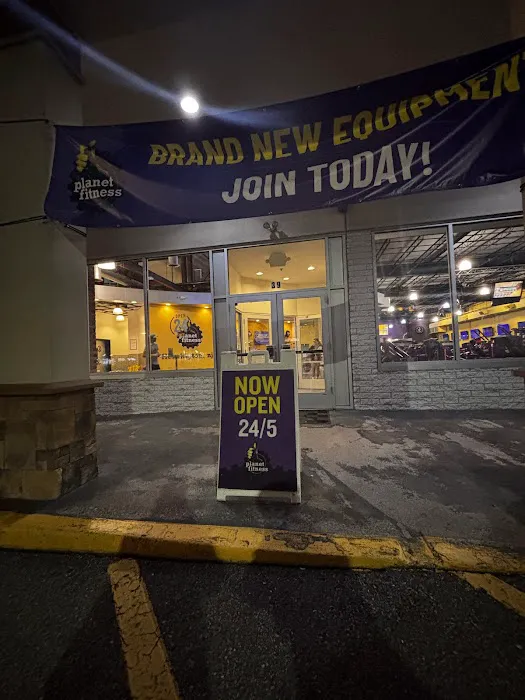 Planet Fitness Picture 2