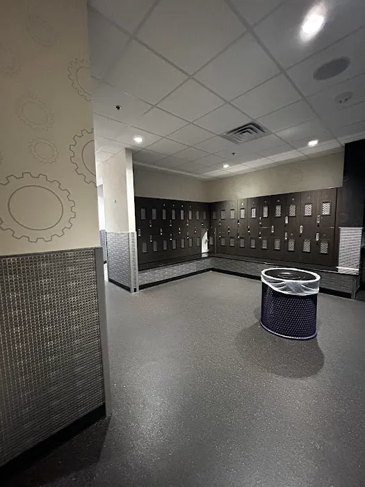 Planet Fitness Picture 6