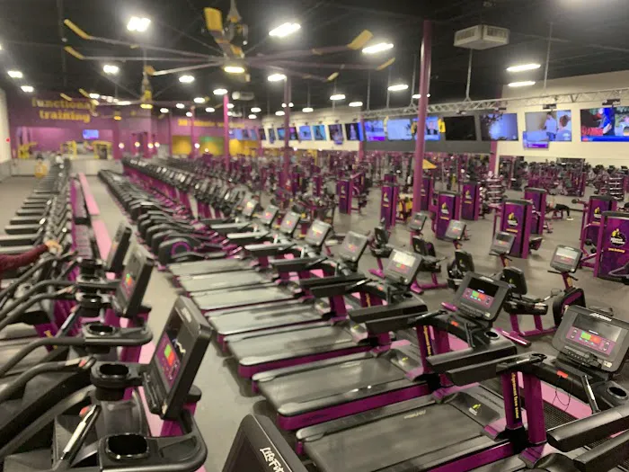 Planet Fitness Picture 2
