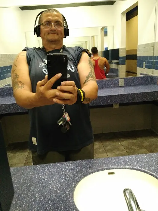 Crunch Fitness - Hamilton Picture 1