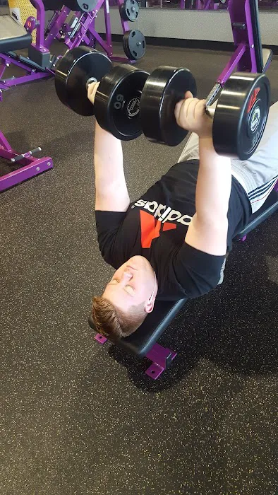 Planet Fitness Picture 7