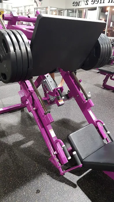 Planet Fitness Picture 9