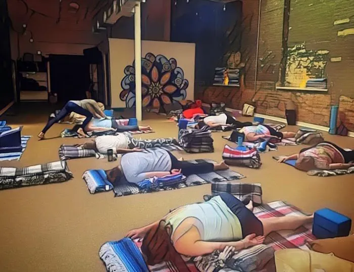 The Valley Om: Yoga and Bodywork Picture 8