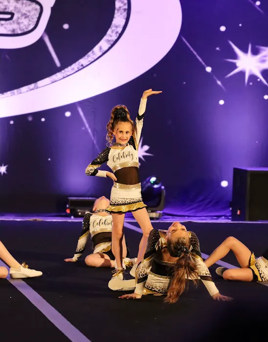 Celebrity Cheer Picture 5