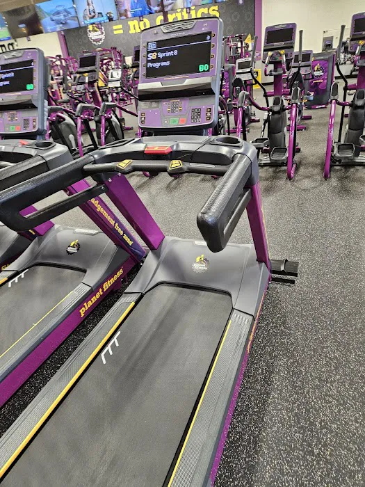 Planet Fitness Picture 7
