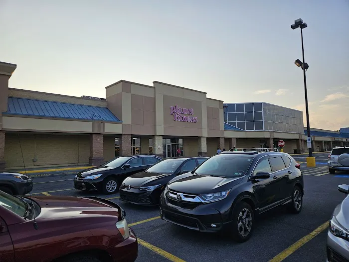 Planet Fitness Picture 6