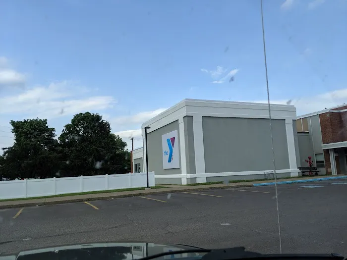 The Y Gym Picture 4