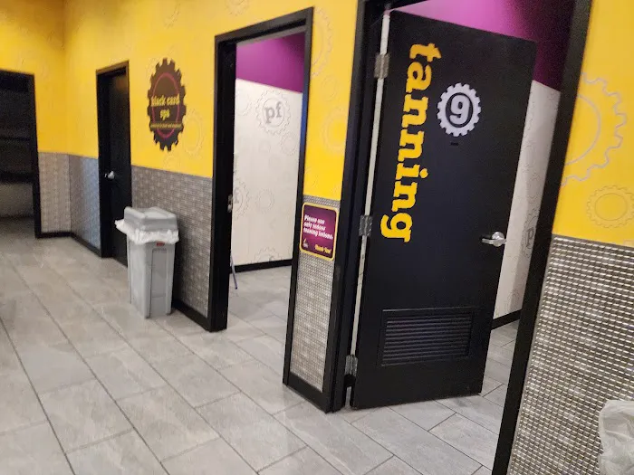 Planet Fitness Picture 9