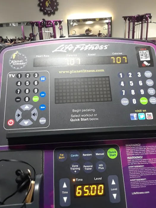 Planet Fitness Picture 7