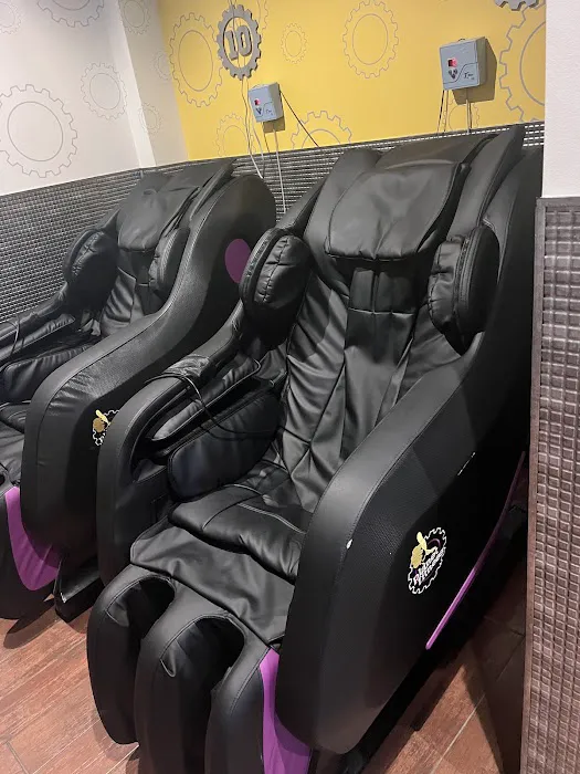 Planet Fitness Picture 8